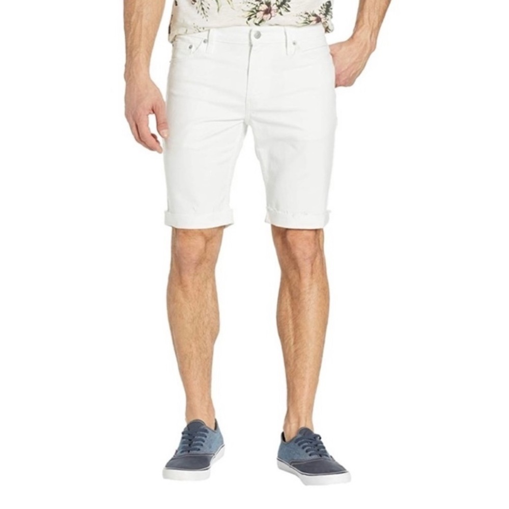 Levi’s 511 Boys Slim Shorts White size 16/28w